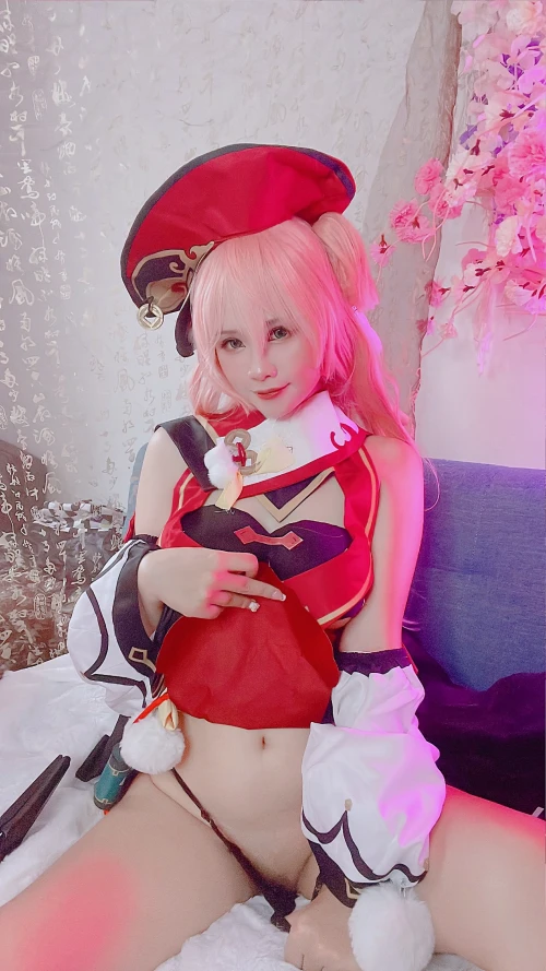 10_Pyoncos_cosplay_Yanfei_Genshin_Impact_26.webp